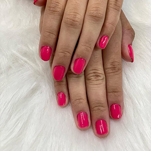Manicure pink brilhante